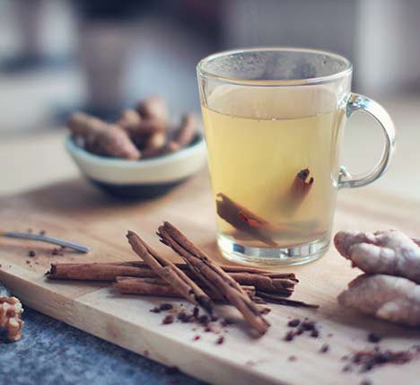 ceylon cinnamon sticks with tea